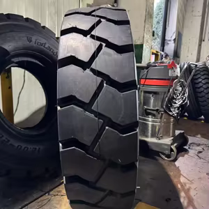 14.00x24 tyre image