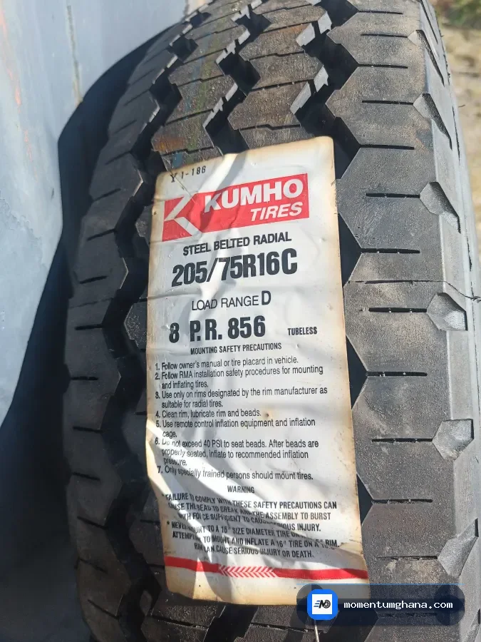 205/75R16C tyre image