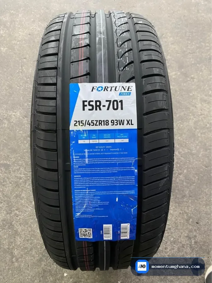 215/45R18 tyre image