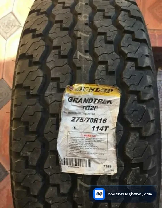 275/70R16 tyre image