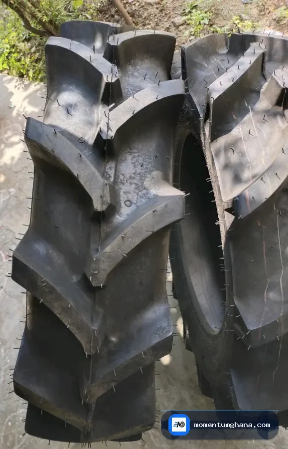 9.5-24 tyre image