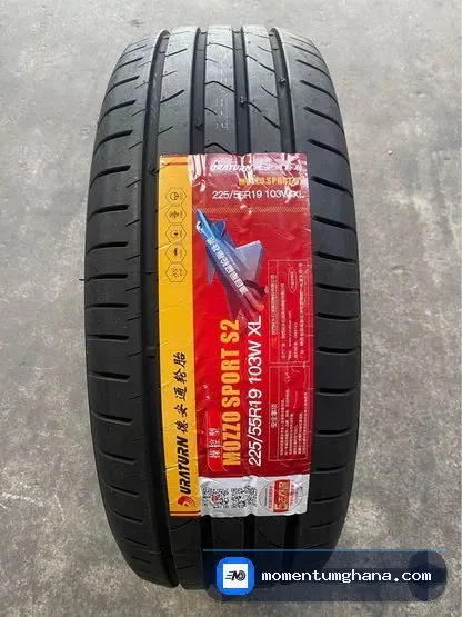 225/55R19 tyre image