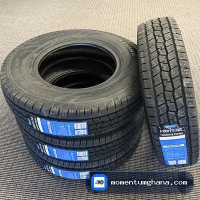 225/70R15 tyre image