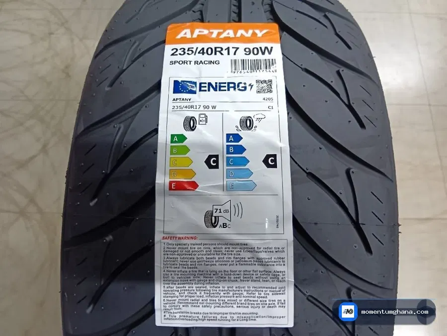 235/40R17 tyre image