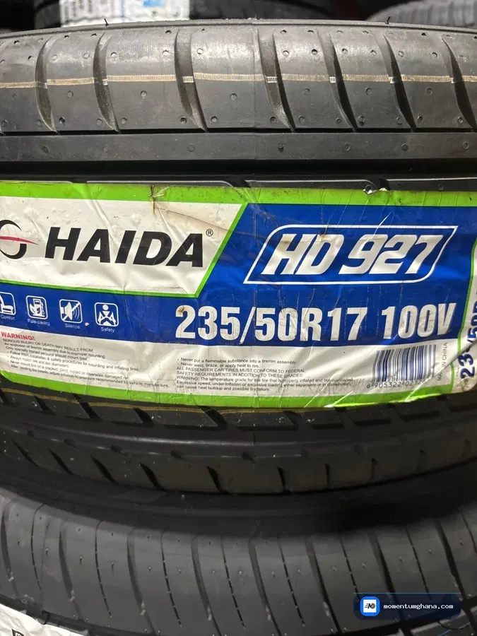 235/50R17 tyre image