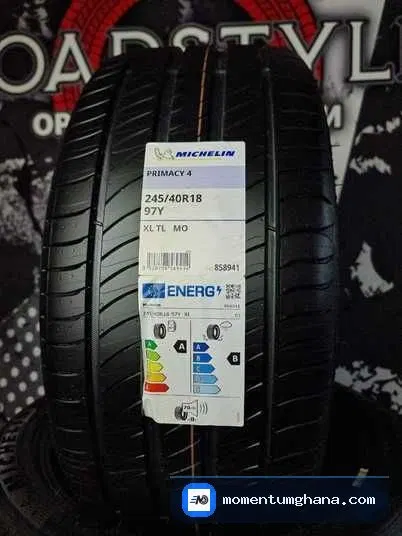 245/40R18 tyre image