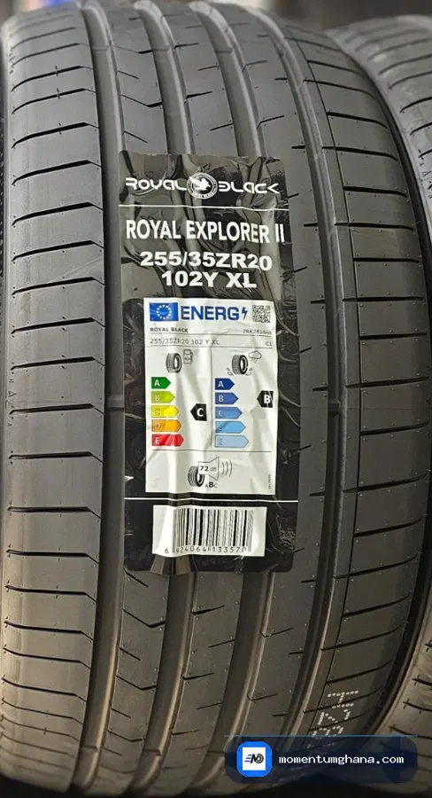 255/35R20 tyre image