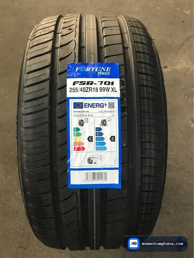 255/40R18 tyre image