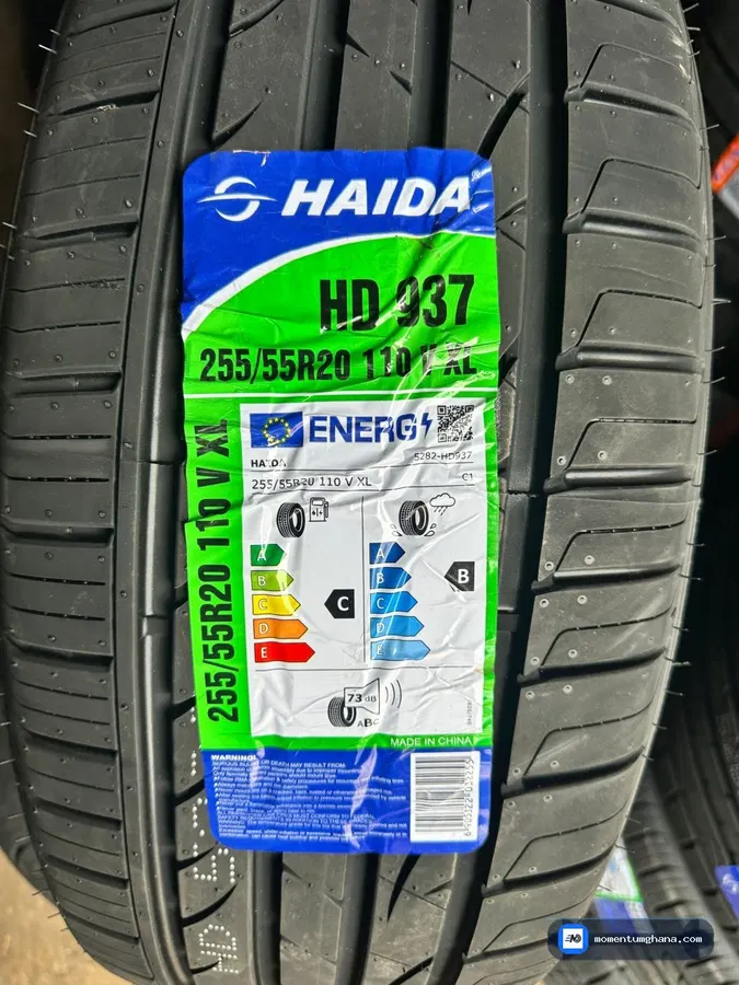 255/55R20 tyre image