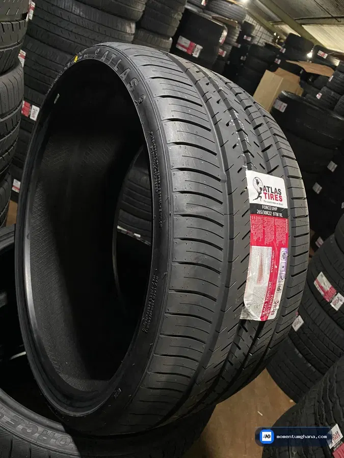 265/30R22 tyre image