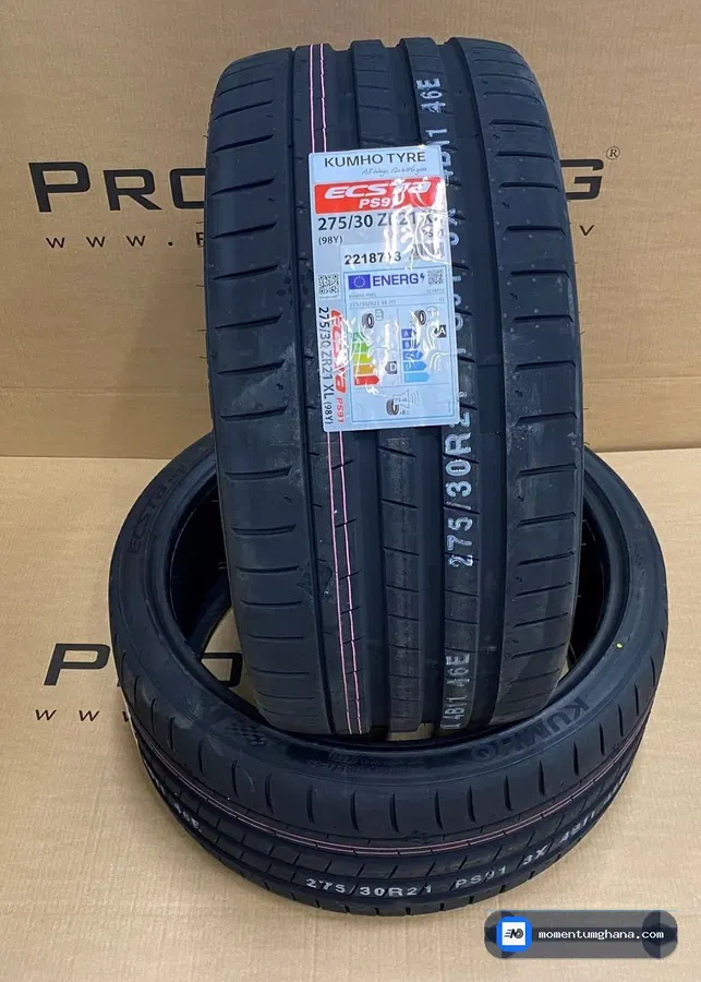 275/30R21 tyre image