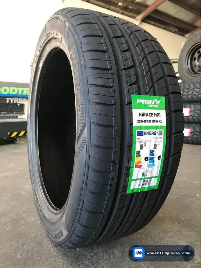 275/45R21 tyre image