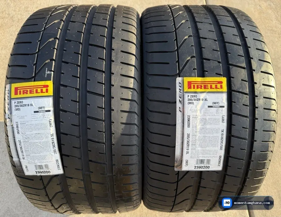285/30R19 tyre image